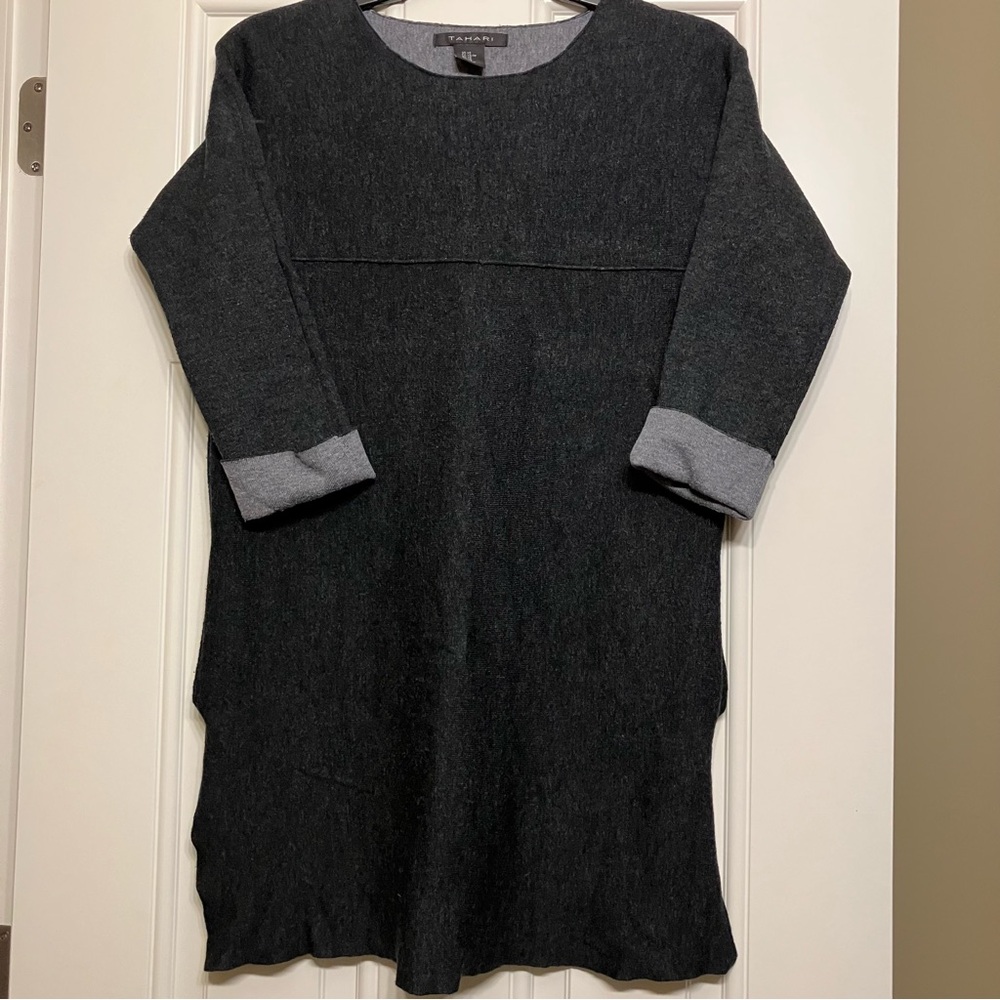 Tahari Dark Charcoal Grey Knit Sweater Top with Pockets Size XS